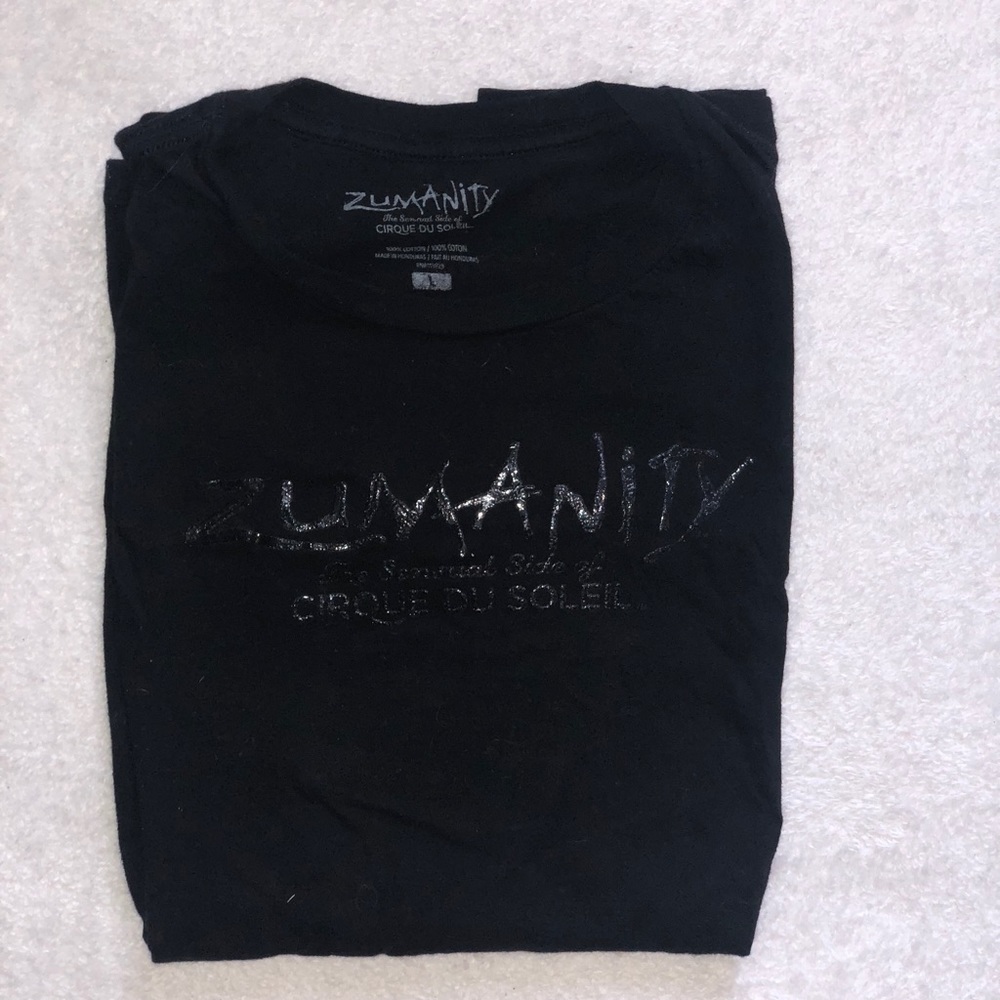 Black Tee